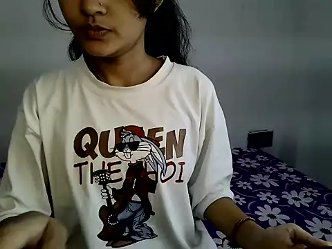 Snapshot of SUZY_FROMUS chatting on October 2025 12:41:02 PM SUZY FROMUS online show from October 2025 12:41:02 PM