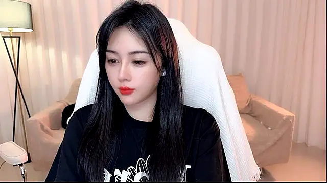 Snapshot of K-moumou chatting on July 2026 06:20:01 PM K-moumou online show from July 2026 06:20:01 PM