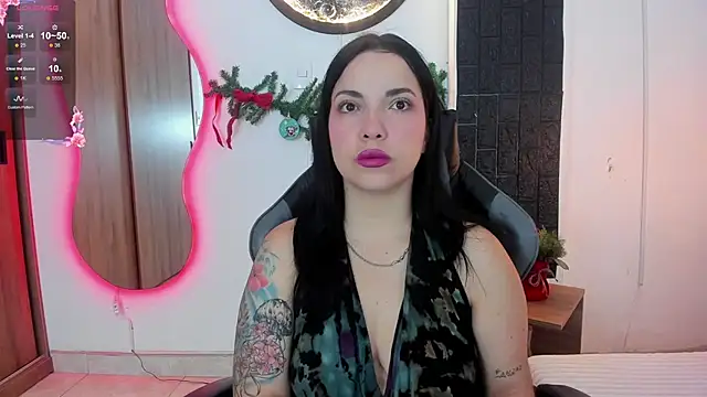 tatiana sc online show from December 2025 01:15:01 PM