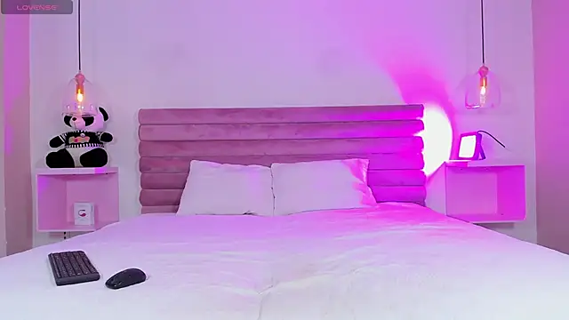 AbyCooper online show from March 2025 07:39:01 PM