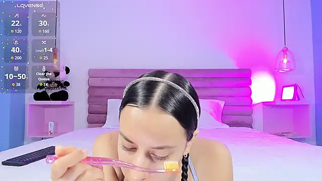 AbyCooper online show from September 2025 02:06:01 PM