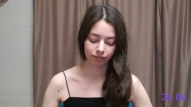 Snapshot of sweet_sweet_angel chatting on June 2026 01:48:01 PM sweet sweet angel online show from June 2026 01:48:01 PM