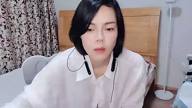 Linda-LL online show from February 2025 12:36:01 PM