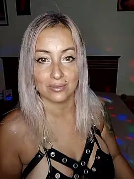 DesireSatler online show from January 2026 03:33:01 AM