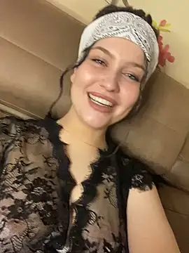 KikiWatson online show from March 2025 06:19:01 PM