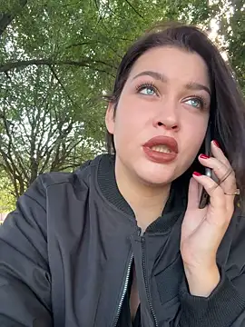 KikiWatson online show from September 2025 06:01:02 AM