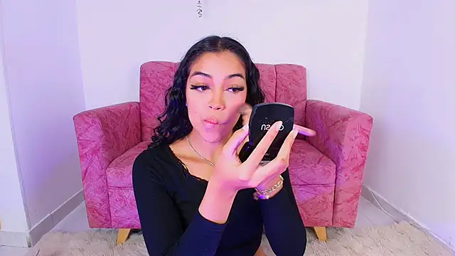 Snapshot of Sara_Jhonson chatting on September 2025 11:05:02 PM Sara Jhonson online show from September 2025 11:05:02 PM