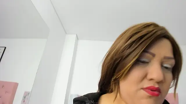 Snapshot of michell_taylor__ chatting on March 2025 04:06:02 AM michell taylor   online show from March 2025 04:06:02 AM
