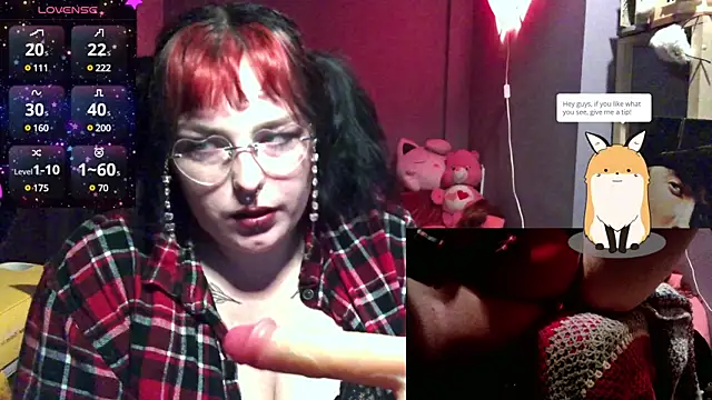 Snapshot of puffpixiee chatting on February 2025 05:37:01 PM puffpixiee online show from February 2025 05:37:01 PM