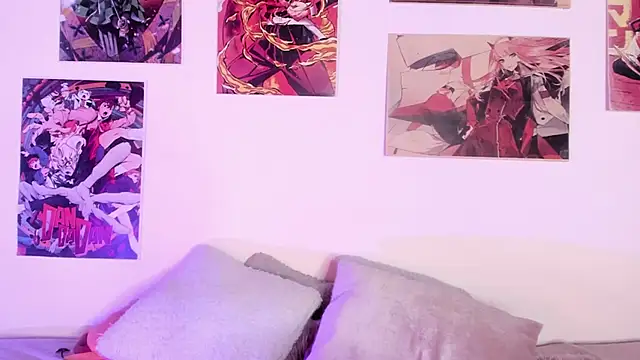 Luna-Chann online show from November 2025 08:51:01 PM