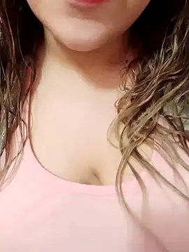 Snapshot of Hotoufia38 chatting on February 2025 06:57:02 PM Hotoufia38 online show from February 2025 06:57:02 PM