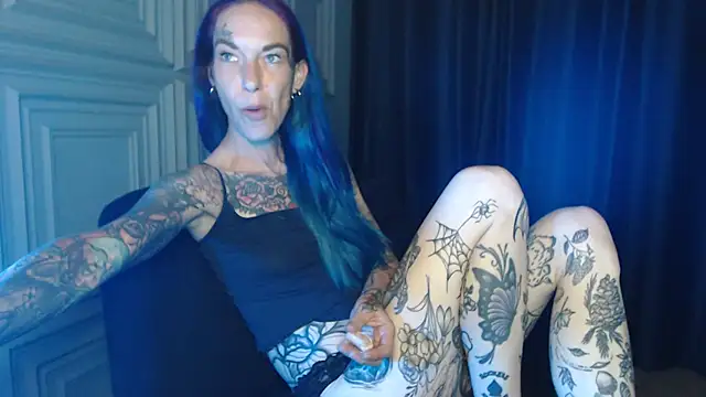 RavenryderUK online show from July 2026 09:46:01 PM