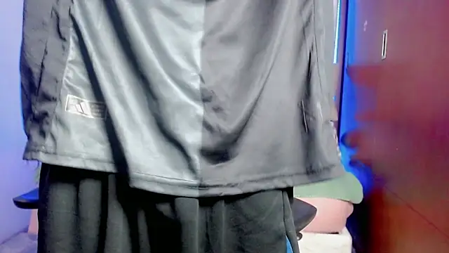 johnny cagee online show from December 2025 03:33:01 AM