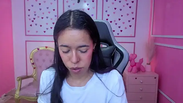 stephania t online show from December 2025 11:48:02 AM