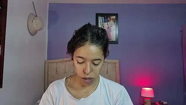 Snapshot of stephania_t chatting on May 2026 04:57:01 PM stephania t online show from May 2026 04:57:01 PM