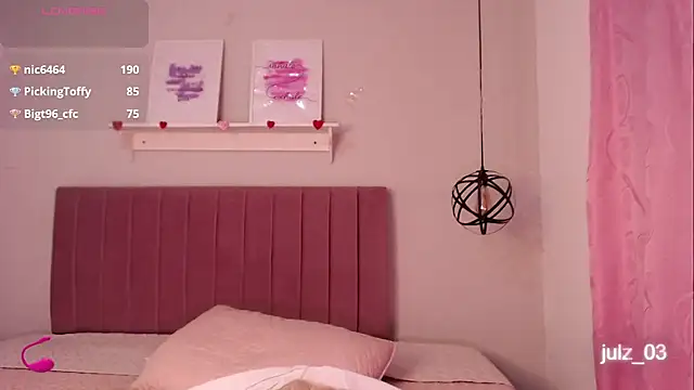 julz 03 online show from March 2025 07:31:01 PM