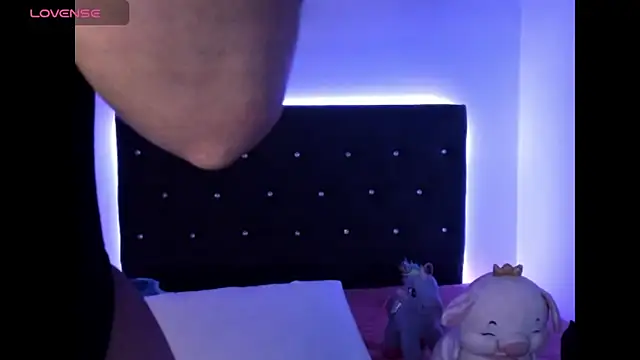 Alba Grey online show from March 2026 02:17:01 AM