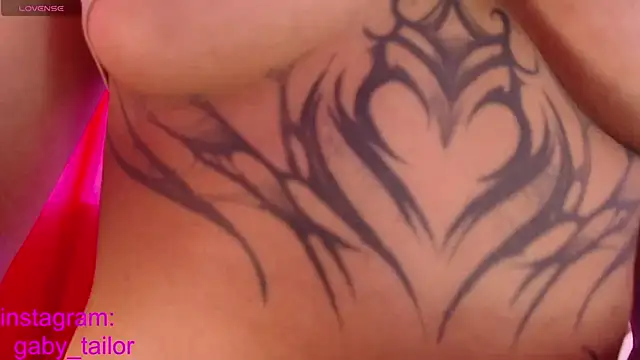 Gaby Tailor online show from March 2026 10:13:01 PM