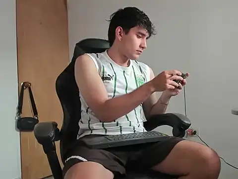 Snapshot of leo030809 chatting on March 2026 07:30:01 PM leo030809 online show from March 2026 07:30:01 PM