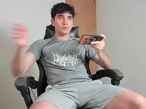 Snapshot of leo030809 chatting on March 2026 11:44:01 PM leo030809 online show from March 2026 11:44:01 PM