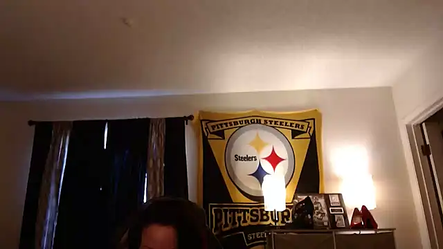 Nikkimastersgirl1091 online show from February 2025 06:29:02 PM