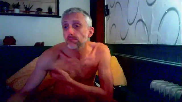 Snapshot of unclestefansdick chatting on September 2025 03:06:02 AM unclestefansdick online show from September 2025 03:06:02 AM