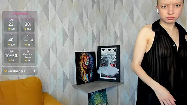 Michelle Blond online show from February 2025 10:27:02 AM