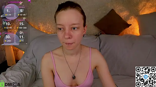 Michelle Blond online show from December 2025 08:01:01 AM