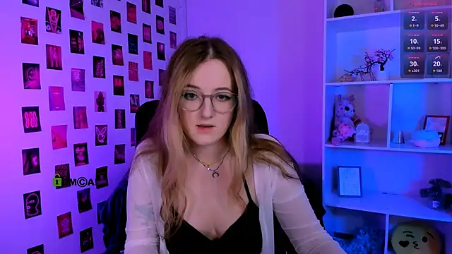 luna berryy online show from July 2026 06:46:02 PM