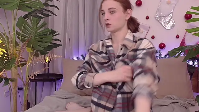 AprilAvery online show from December 2024 03:37:01 PM