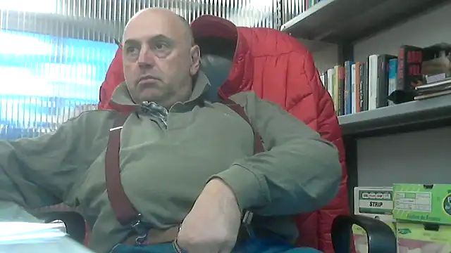 Snapshot of pantomax chatting on December 2024 06:58:01 AM pantomax online show from December 2024 06:58:01 AM