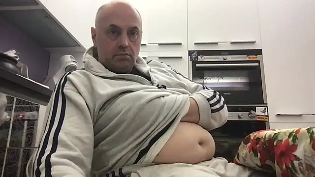 Snapshot of pantomax chatting on December 2024 03:54:02 PM pantomax online show from December 2024 03:54:02 PM