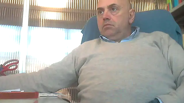 Snapshot of pantomax chatting on December 2024 09:55:01 AM pantomax online show from December 2024 09:55:01 AM