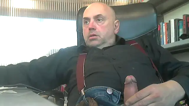 Snapshot of pantomax chatting on December 2024 11:28:02 AM pantomax online show from December 2024 11:28:02 AM