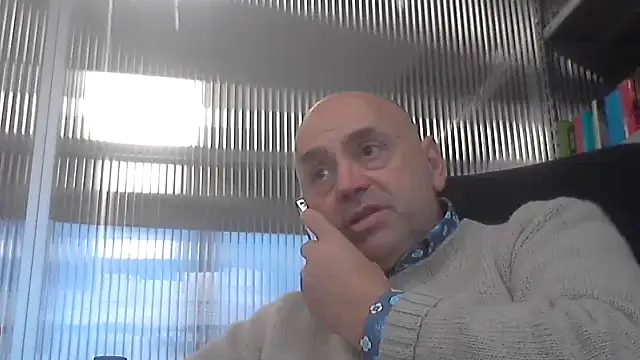 Snapshot of pantomax chatting on November 2025 09:44:02 AM pantomax online show from November 2025 09:44:02 AM