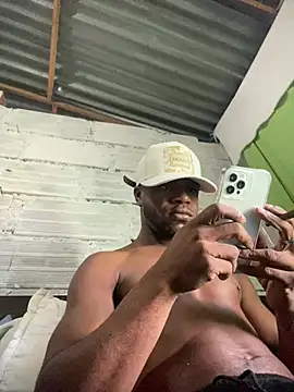 Snapshot of ElNegroRony chatting on February 2026 02:22:01 PM ElNegroRony online show from February 2026 02:22:01 PM