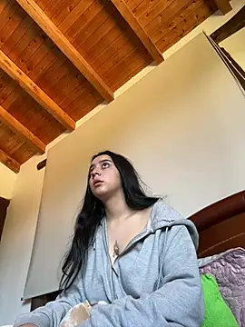 Snapshot of Cassie-millers chatting on January 2025 05:48:01 PM Cassie-millers online show from January 2025 05:48:01 PM