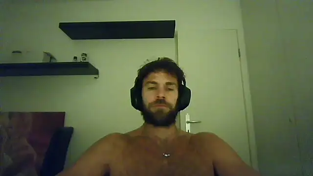 alpha-hunk online show from October 2025 06:30:02 PM