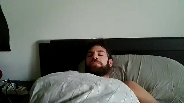 alpha-hunk online show from October 2025 08:33:02 AM