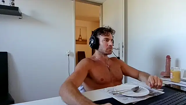 Snapshot of alpha-hunk chatting on April 2026 03:18:02 PM alpha-hunk online show from April 2026 03:18:02 PM