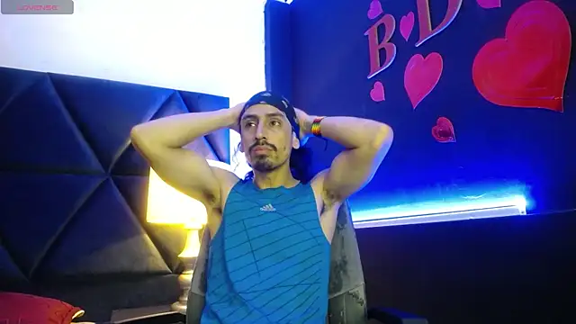 Sr Magnus  online show from March 2025 04:38:02 AM