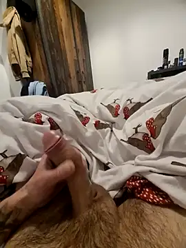 Snapshot of NiceBone000 chatting on January 2025 08:50:01 PM NiceBone000 online show from January 2025 08:50:01 PM