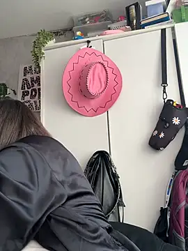 Snapshot of BellaBoux4 chatting on March 2026 04:45:02 PM BellaBoux4 online show from March 2026 04:45:02 PM