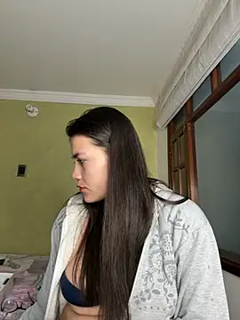 aurora divine online show from September 2025 10:59:02 PM