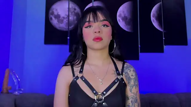 Snapshot of maddy_walker chatting on December 2024 09:09:02 PM maddy walker online show from December 2024 09:09:02 PM