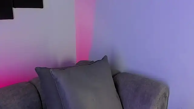 Snapshot of maddy_walker chatting on December 2024 12:54:01 AM maddy walker online show from December 2024 12:54:01 AM