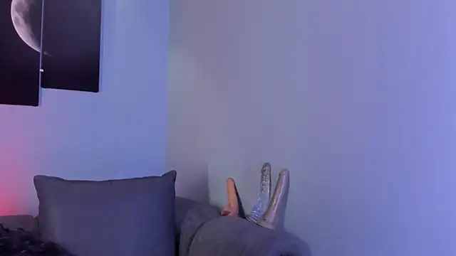 Snapshot of maddy_walker chatting on February 2025 08:21:01 PM maddy walker online show from February 2025 08:21:01 PM