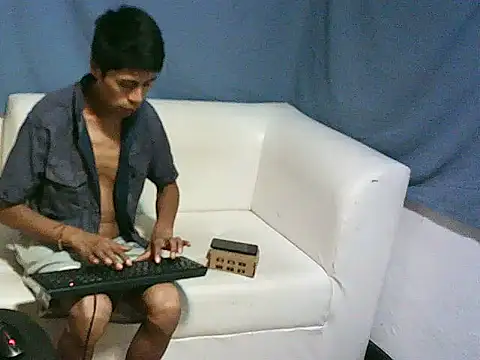 dani07- online show from February 2025 10:20:01 PM