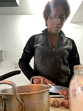 Snapshot of zahrivk1 chatting on October 2025 04:38:02 PM zahrivk1 online show from October 2025 04:38:02 PM