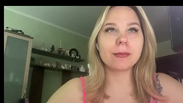 Thalia  Star online show from March 2026 07:08:02 AM